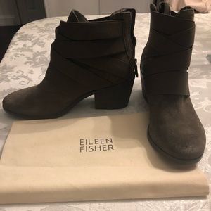 Eileen Fisher Vero Cuoio boots ~ NWT size 9